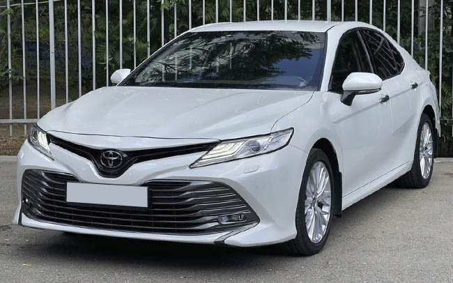 Аренда Toyota Camry 70 на свадьбу Черкассы