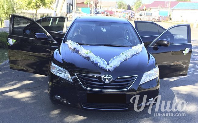 аренда авто Toyota Camry 40 в Киеве