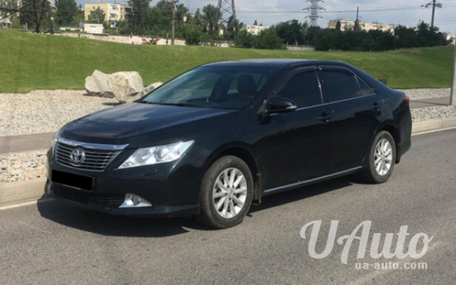 аренда авто Toyota Camry 50 в Киеве