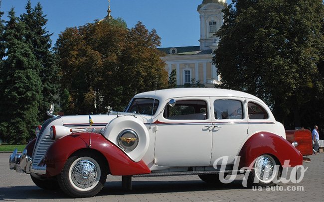 аренда авто Ретро Hudson Custom Eight в Киеве