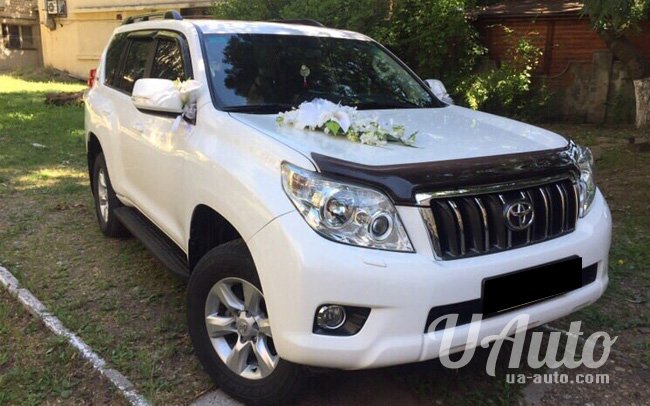аренда авто Toyota Land Cruiser Prado 150 в Киеве