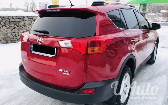 аренда авто Toyota RAV4 в Киеве