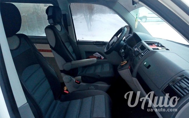 аренда авто Микроавтобус Volkswagen Transporter T5 в Киеве