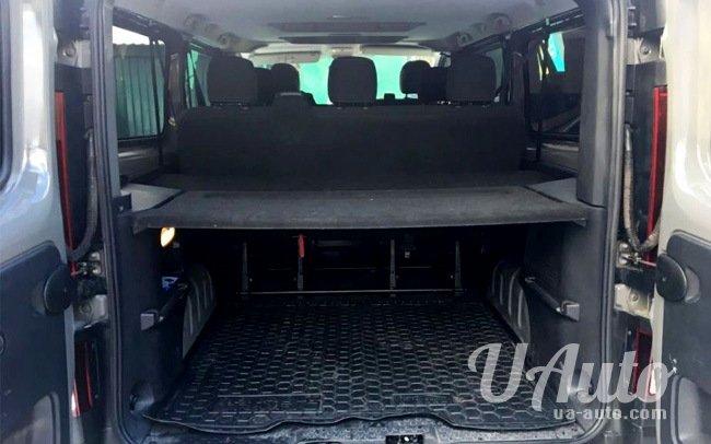 аренда авто Микроавтобус Renault Trafic New в Киеве