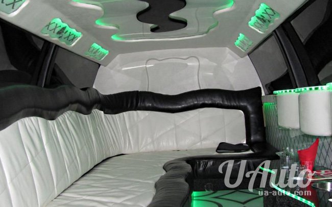 аренда авто Лимузин Mitsubishi Pajero Sport в Киеве