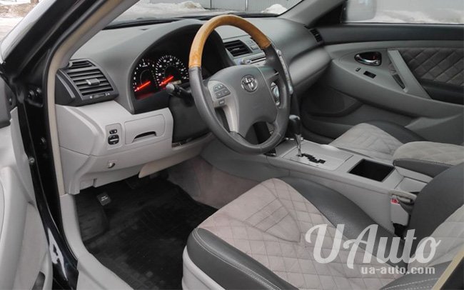 аренда авто Toyota Camry 40 в Киеве