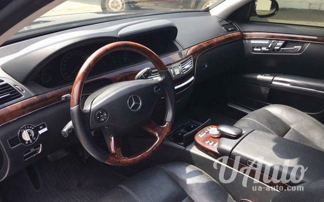 аренда авто Mercedes S-Class W221 в Киеве