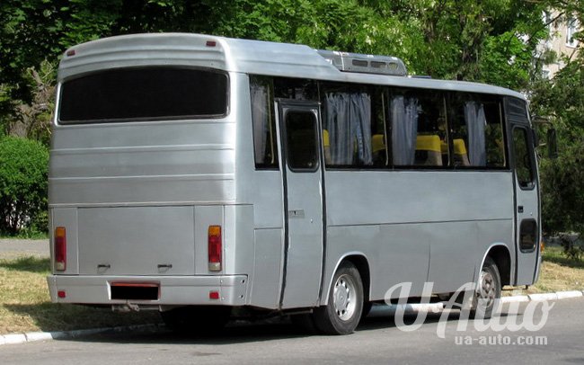 аренда авто Автобус Mitsubishi Prestij в Киеве