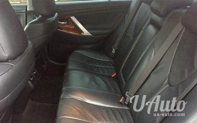 аренда авто Toyota Camry 40 в Киеве
