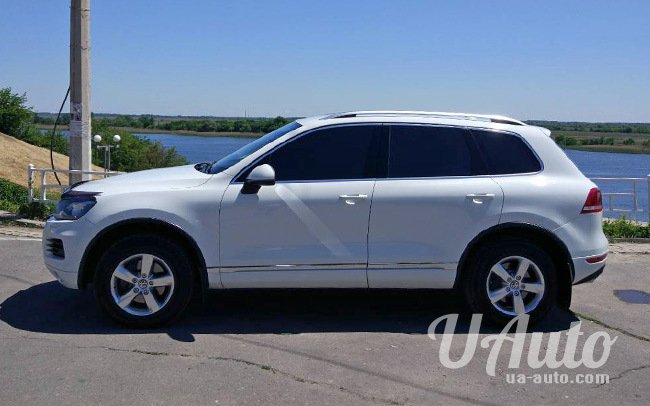аренда авто Volkswagen Touareg в Киеве