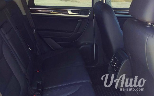 аренда авто Volkswagen Touareg в Киеве