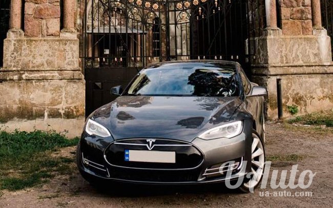 аренда авто Tesla Model S в Киеве