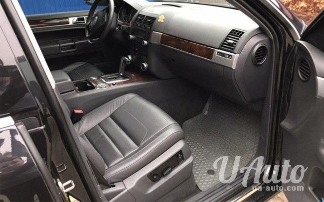 аренда авто Volkswagen Touareg в Киеве