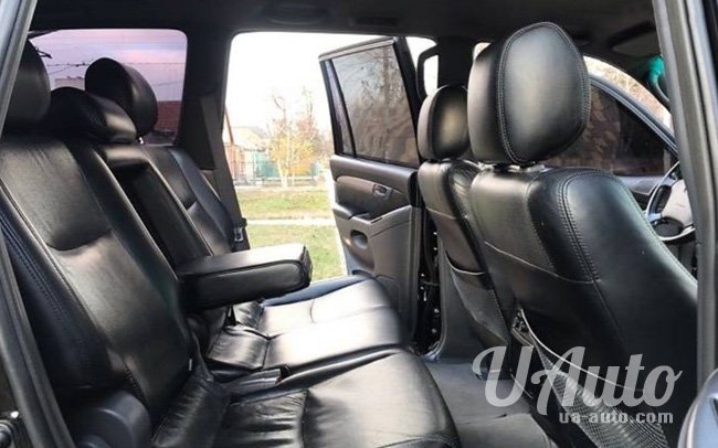 аренда авто Toyota Land Cruiser Prado 120 в Киеве