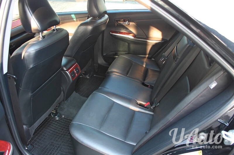 аренда авто Toyota Camry 50 в Киеве