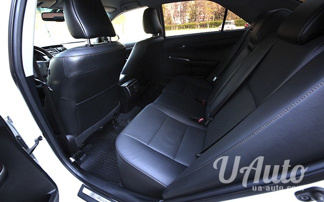 аренда авто Toyota Camry 55 в Киеве