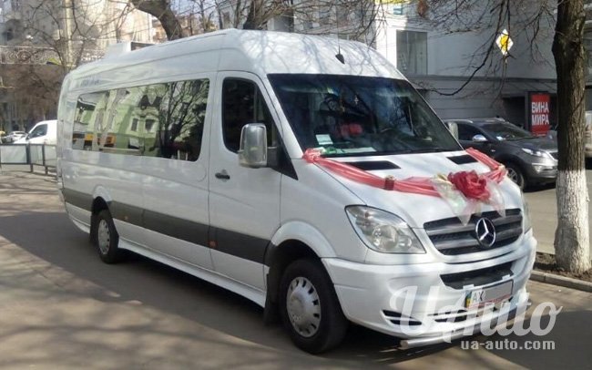 аренда авто Микроавтобус Mercedes Sprinter 519 в Киеве