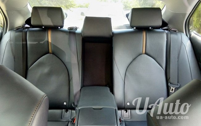 аренда авто Toyota Camry 70 в Киеве