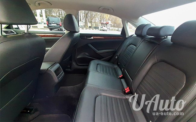 аренда авто Volkswagen Passat B7 в Киеве