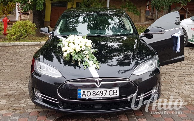 аренда авто Tesla Model S 85 в Киеве