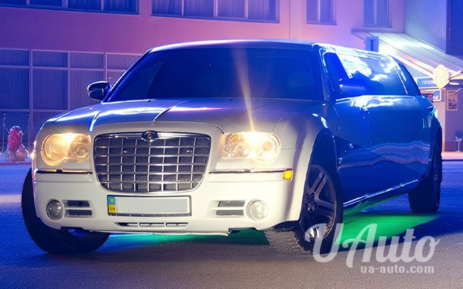 аренда авто Лимузин Chrysler 300C на свадьбу